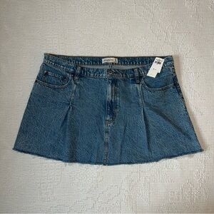 Abercrombie & Fitch Blue Pleated Mini Skirt